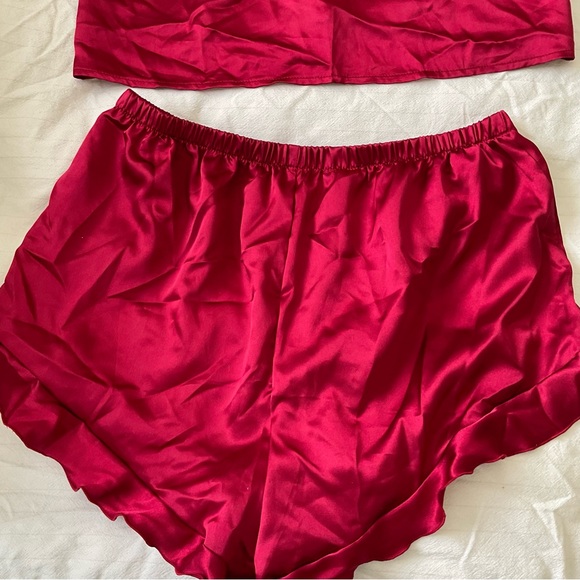 Women Satin Two-Piece Pajama Set Cami Top & Rufle Hem Shorts PJ Set Red Large - Picture 3 of 8